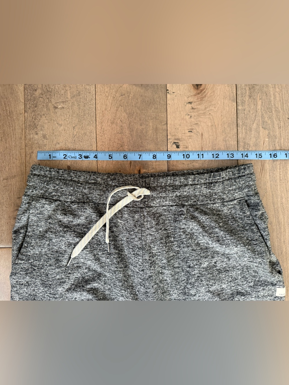 Vuori Halo Essential Wideleg Pant - Short - Picture 4 of 5